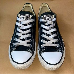 Low top black converse mens 5 womens 7